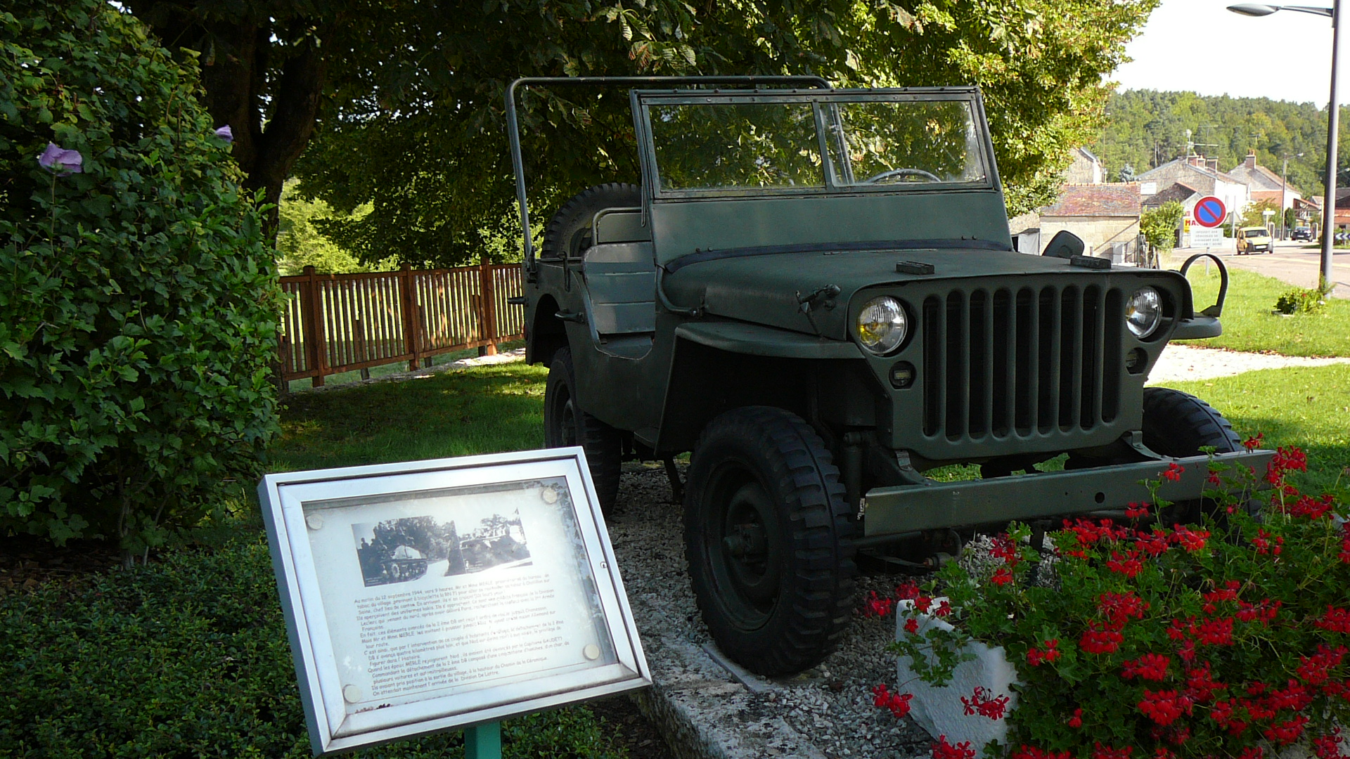 Véhicule militaire, Jeep à Nod-sur-Seine