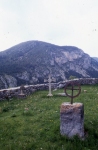 Ancien cimetière du village ruiné