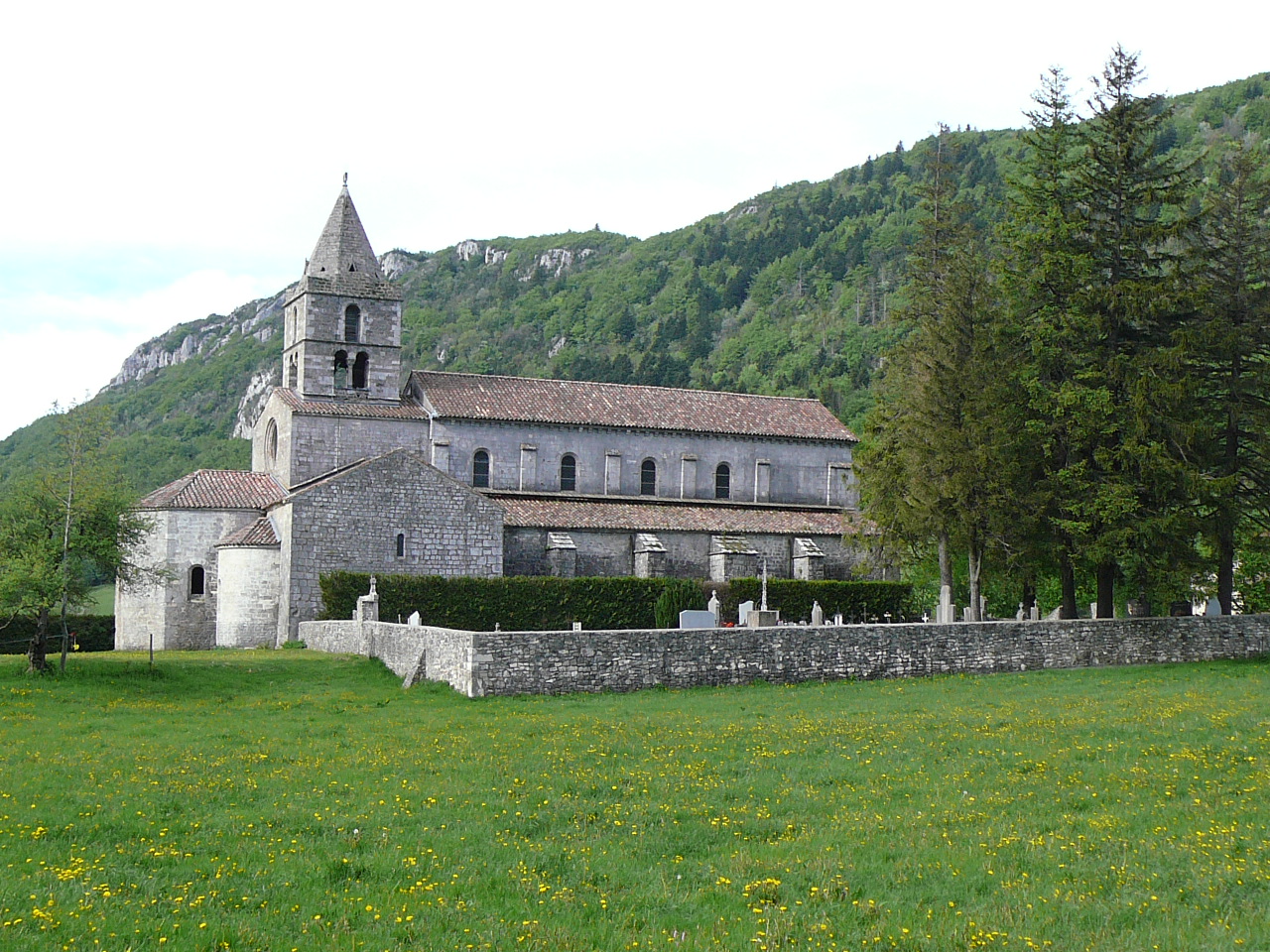 Le site de l'ancienne abbatiale -  