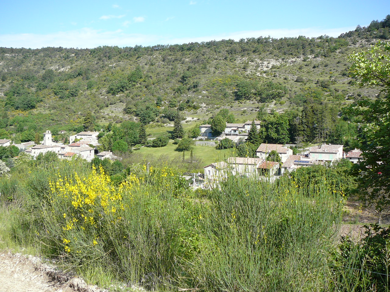 Le val de la Vaugelette et le village de Vaugelas -
