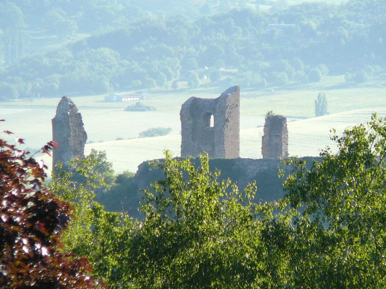 Le château de Bourdeaux - Depuis le camping 