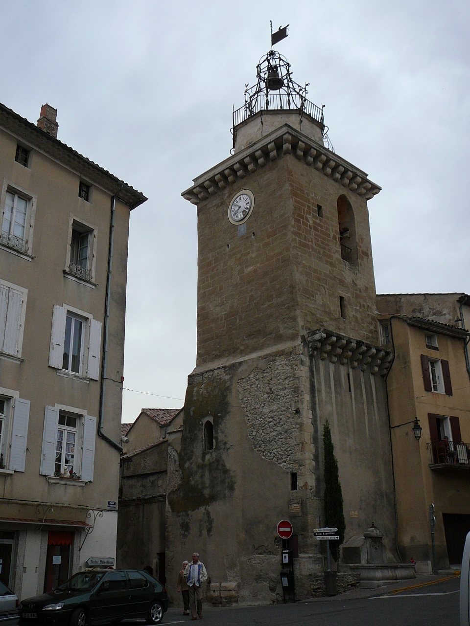 La Roche-Saint-Secret - Nyons Le clocher de l'église de Nyons 